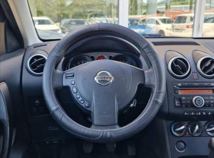 Nissan - Qashqai