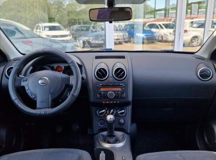 Nissan - Qashqai