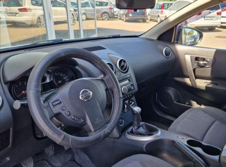 Nissan - Qashqai
