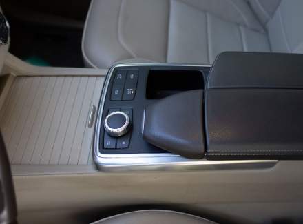 Mercedes-Benz - M-class