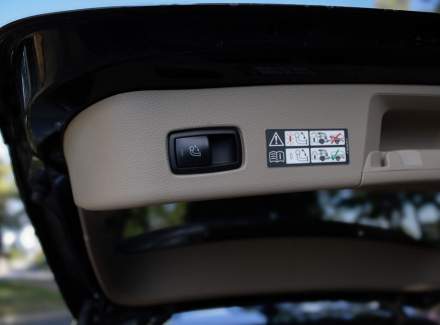 Mercedes-Benz - M-class
