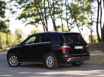 Mercedes-Benz - M-class