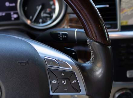 Mercedes-Benz - M-class