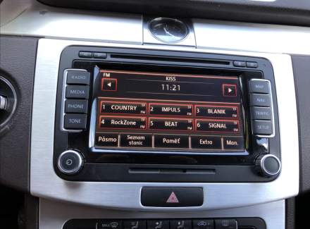 Volkswagen - Passat