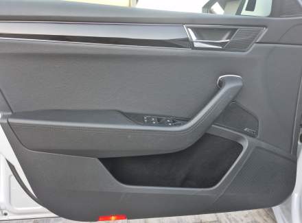 Škoda - Superb 2.0 TDI (200 Hp) DSG