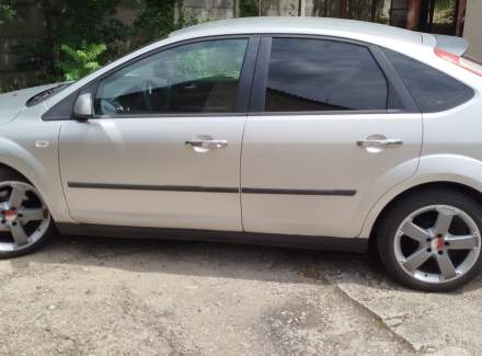 Ford - Focus 1.6 Duratec 16V (100 Hp)