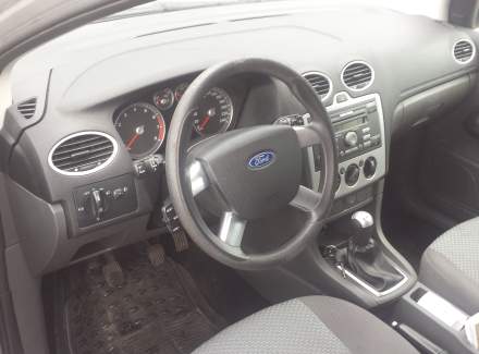 Ford - Focus 1.6 Duratec 16V (100 Hp)