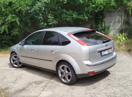 Ford - Focus 1.6 Duratec 16V (100 Hp)