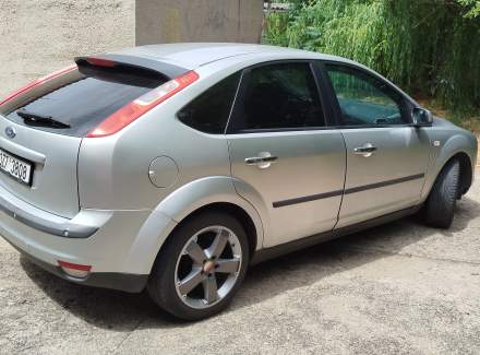 Ford - Focus 1.6 Duratec 16V (100 Hp)