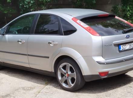 Ford - Focus 1.6 Duratec 16V (100 Hp)