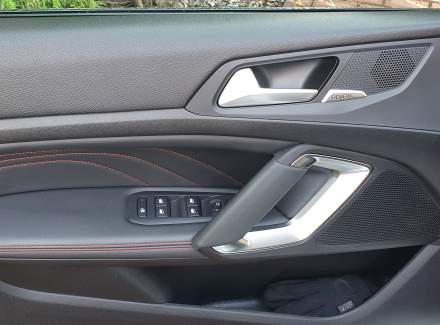 Peugeot - 308