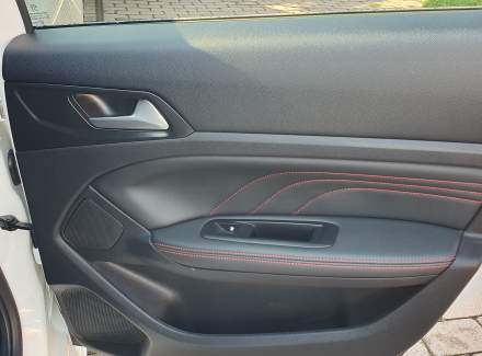 Peugeot - 308