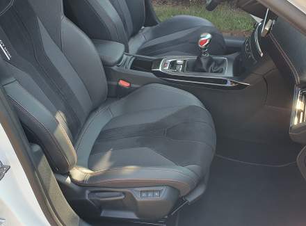 Peugeot - 308