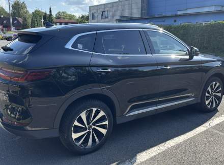 BYD - Seal U DM-i 1.5L (218 Hp) Plug-in Hybrid E-CVT
