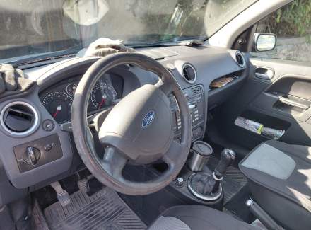 Ford - Fusion 1.6 (101 Hp)