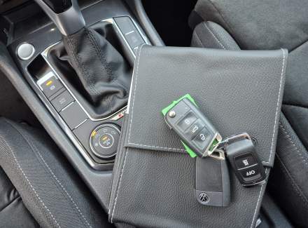 Volkswagen - Tiguan 2.0 TDI (200 Hp) 4MOTION DSG