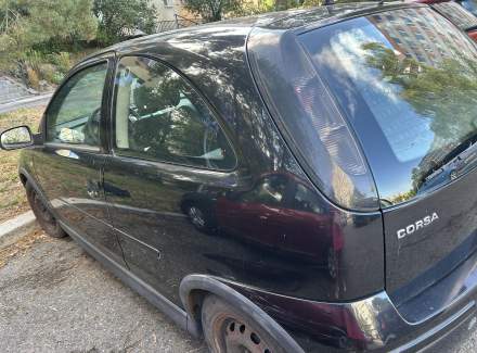 Opel - Corsa 1.0 12V (60 Hp)