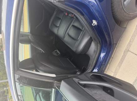 Tesla - Model 3