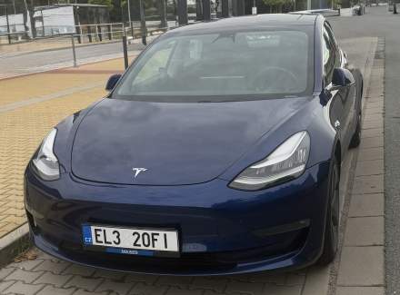 Tesla - Model 3