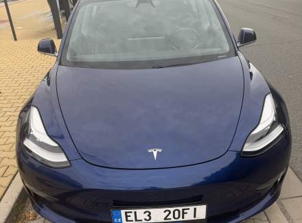 Tesla - Model 3