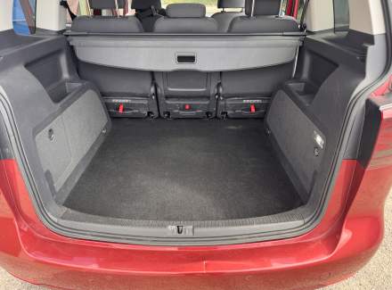 Volkswagen - Touran