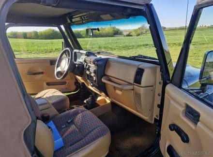 Jeep - Wrangler 2.5 i (118 Hp)