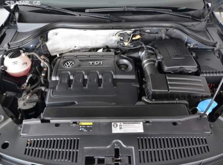 Volkswagen - Tiguan 2.0 TDI (150 Hp) 4MOTION DSG SCR