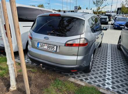 Ford - S-MAX
