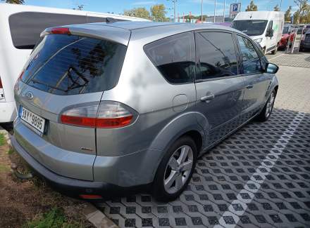 Ford - S-MAX