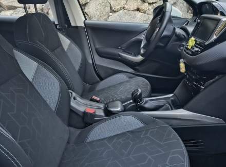 Peugeot - 2008 1.2 PureTech (82 Hp)