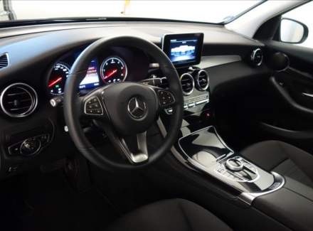 Mercedes-Benz - GLC