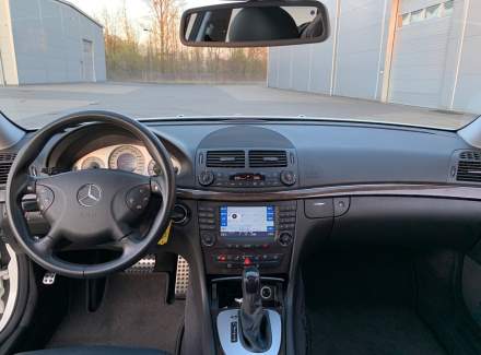 Mercedes-Benz - E-class