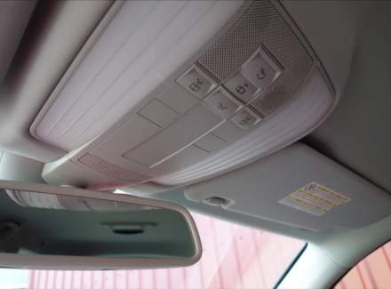 Mercedes-Benz - E-class