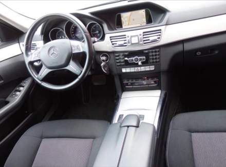 Mercedes-Benz - E-class