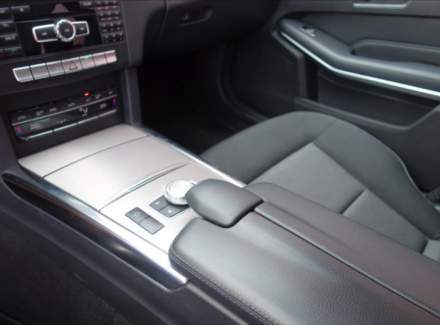 Mercedes-Benz - E-class