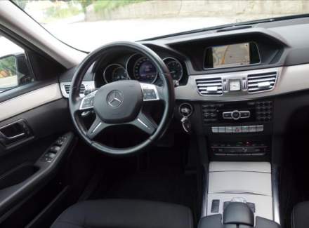 Mercedes-Benz - E-class