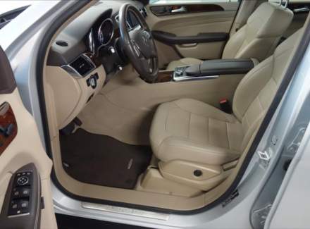 Mercedes-Benz - M-class