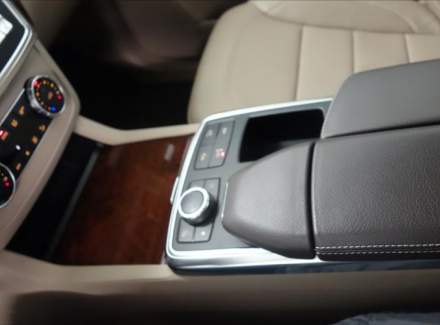 Mercedes-Benz - M-class