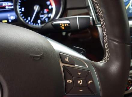 Mercedes-Benz - M-class