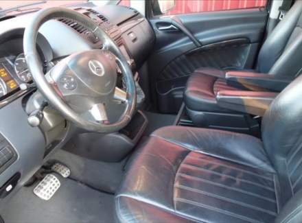 Mercedes-Benz - Viano
