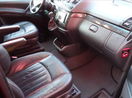 Mercedes-Benz - Viano