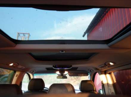 Mercedes-Benz - Viano