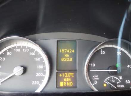 Mercedes-Benz - Viano