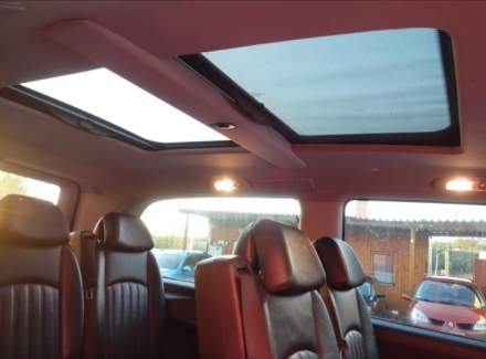 Mercedes-Benz - Viano