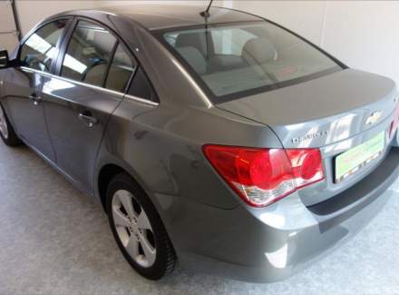 Chevrolet - Cruze