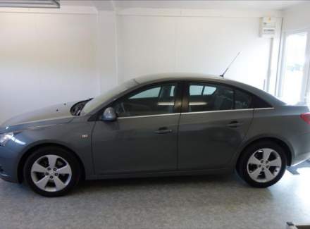 Chevrolet - Cruze