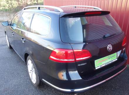 Volkswagen - Passat