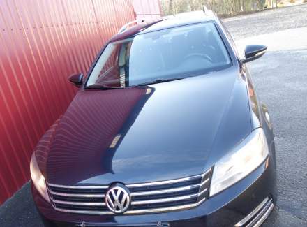 Volkswagen - Passat