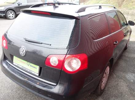 Volkswagen - Passat