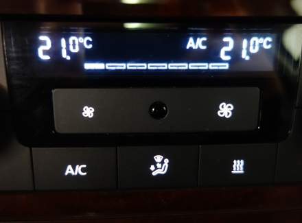 Volkswagen - Touareg